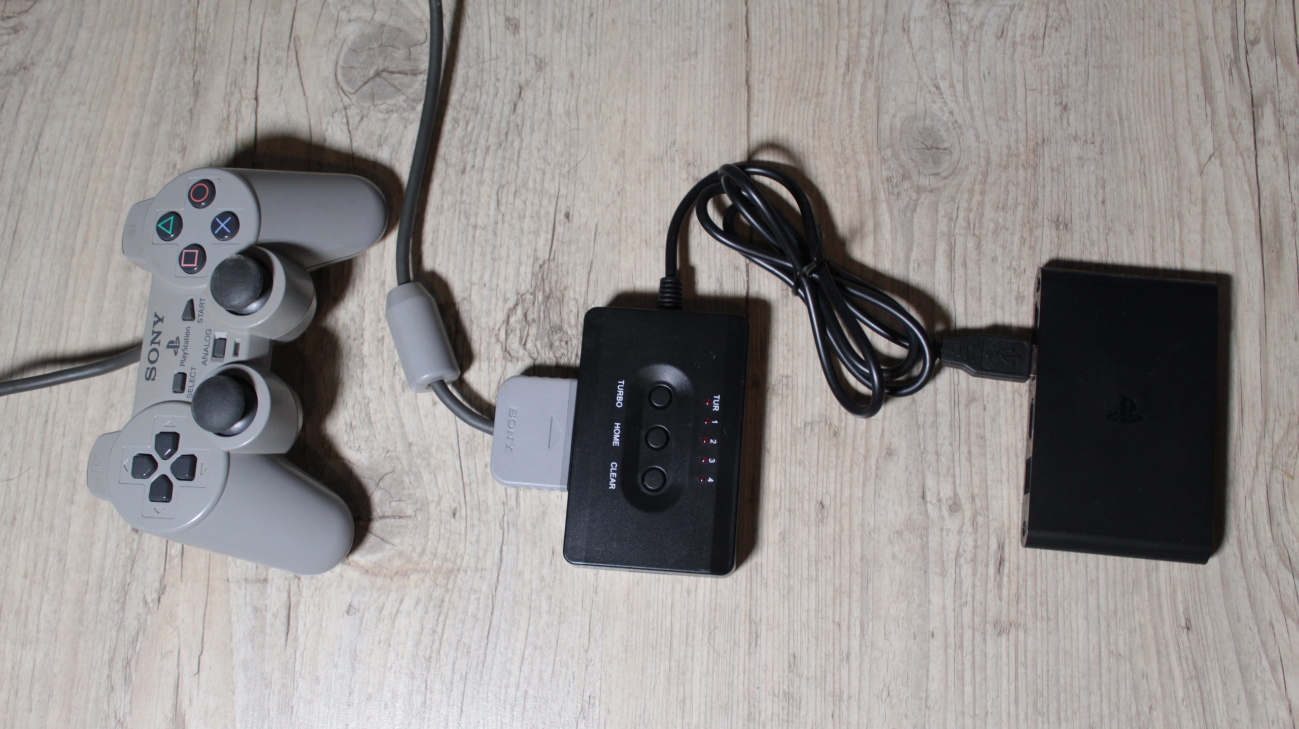 Adaptateur manettes pour PSTV