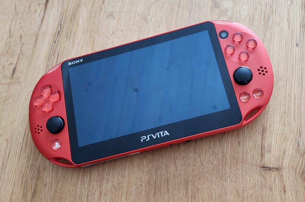 L'avant de la PS Vita Metallic Red